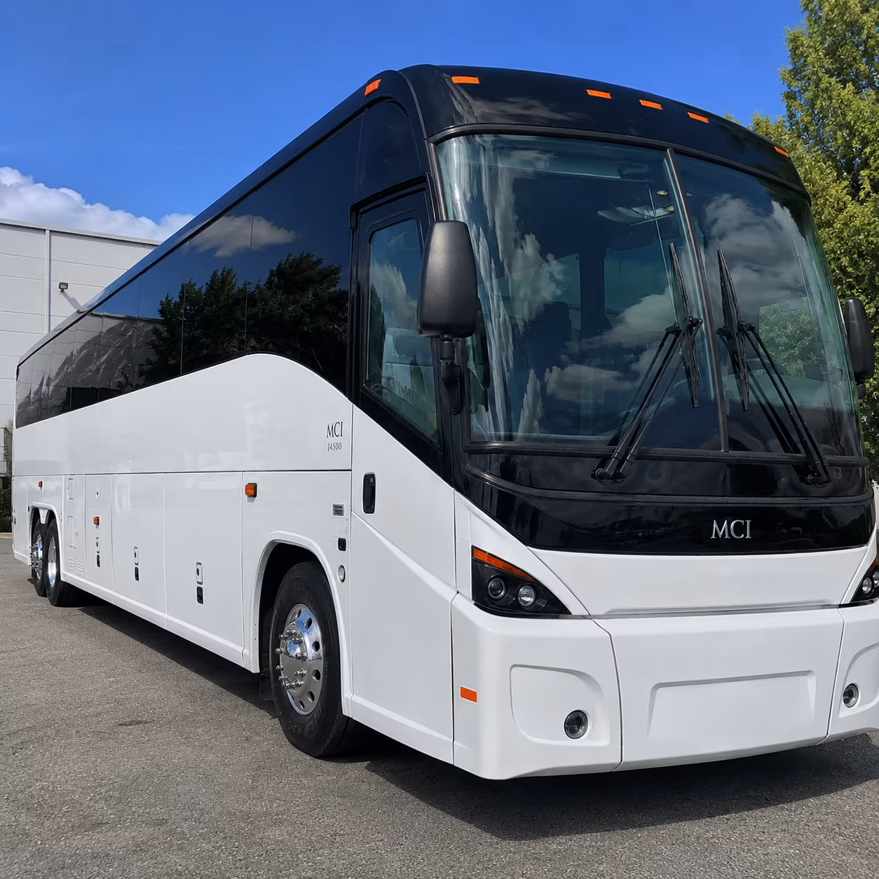 charter buses to unc bears games at nottingham field and bank of colorado arena